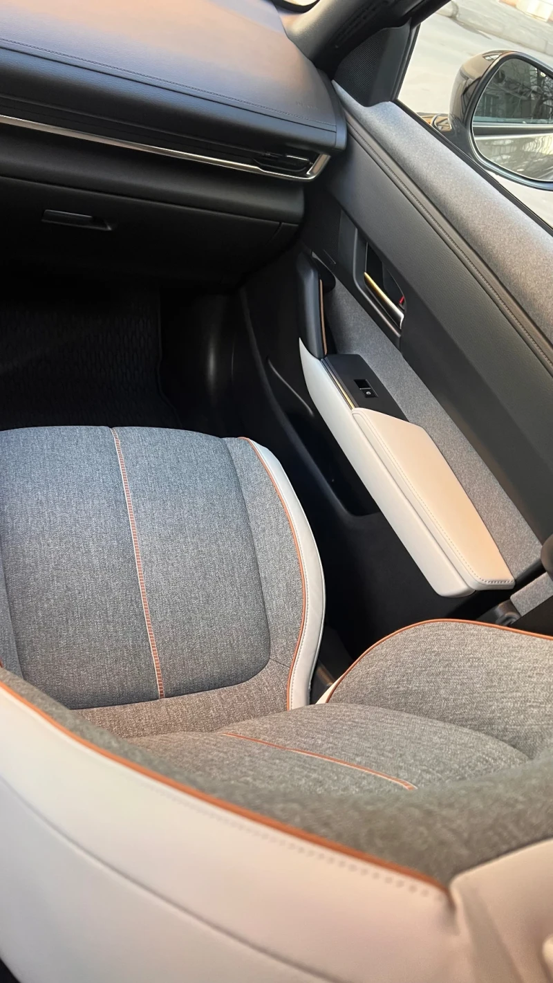 Mazda MX-30, снимка 15 - Автомобили и джипове - 53250315