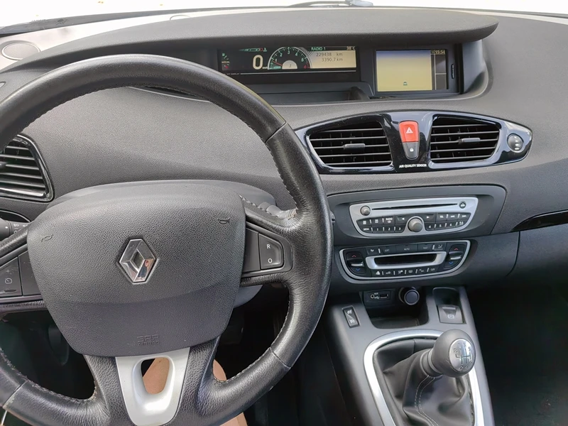 Renault Scenic III 1.5dci Xmod ЗДРАВА* МНОГО ЕКСТРИ* БЕЗ ЗАБЕЛЕЖК - изображение 8