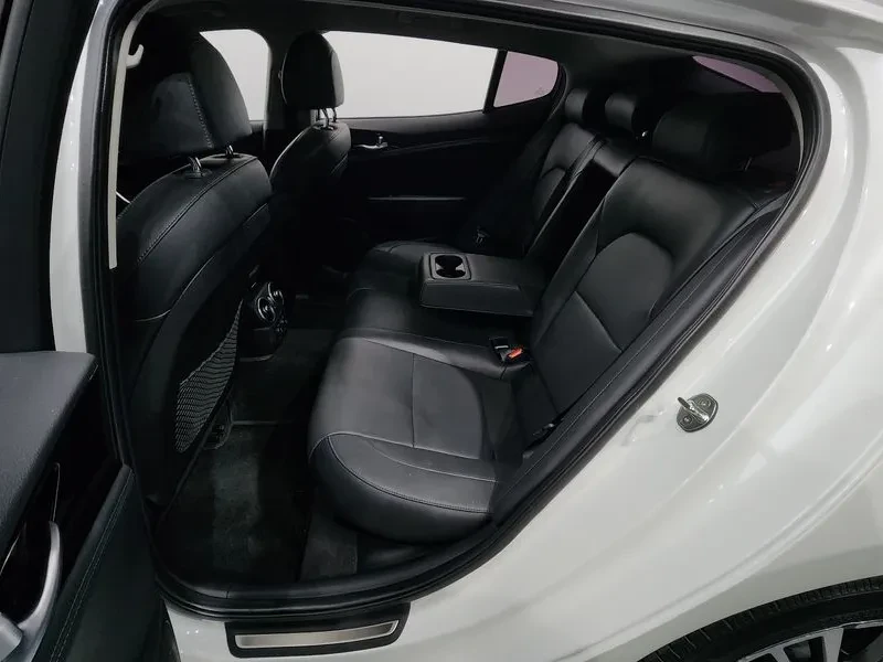 Kia Stinger 2.0 Turbo 2Wd Prime, снимка 11 - Автомобили и джипове - 55689952