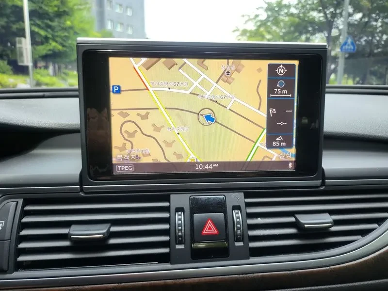 Audi A6 35 Tdi Quattro Premium, снимка 13 - Автомобили и джипове - 55748770
