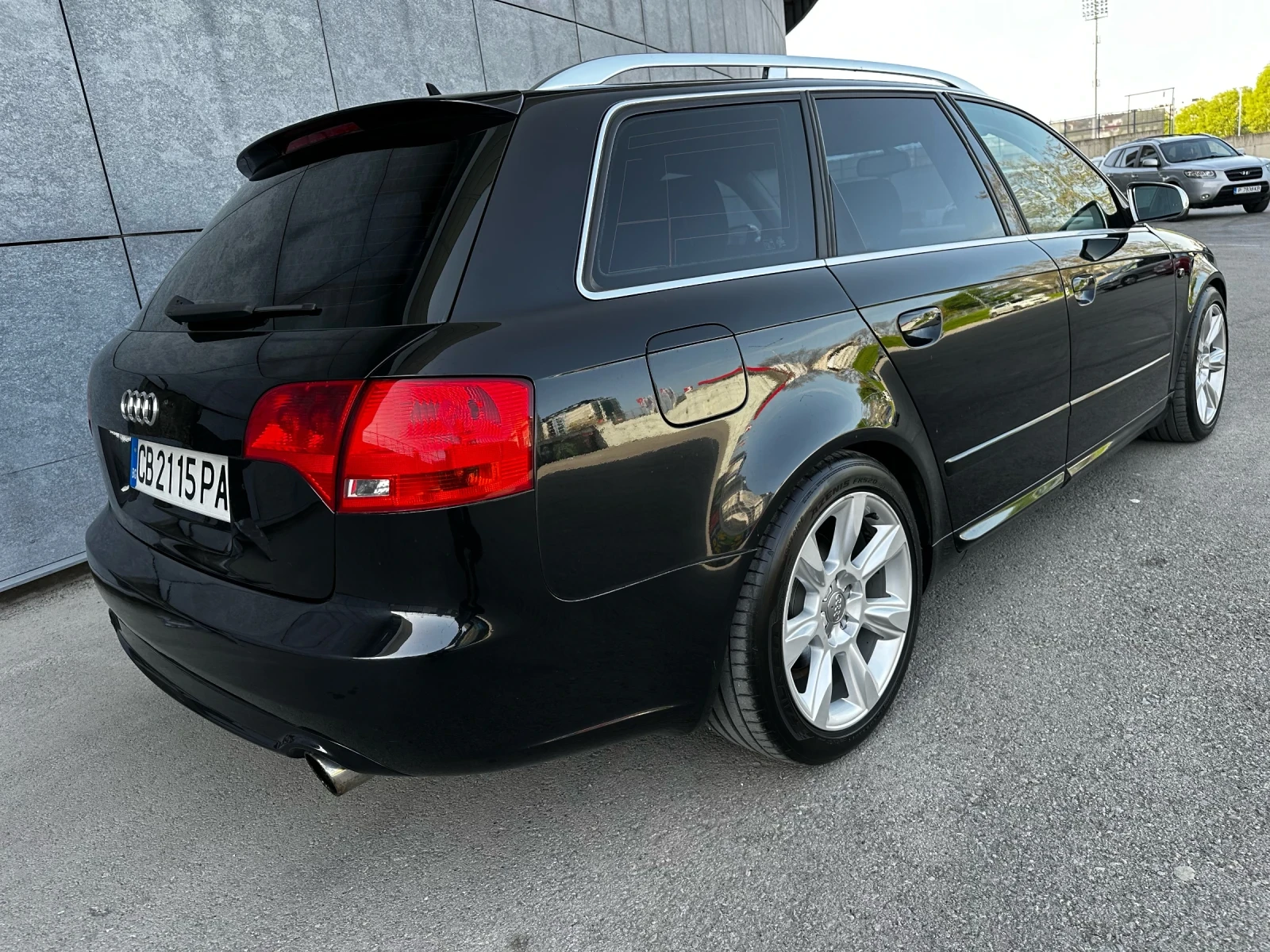 Audi A4 2.0 - изображение 7
