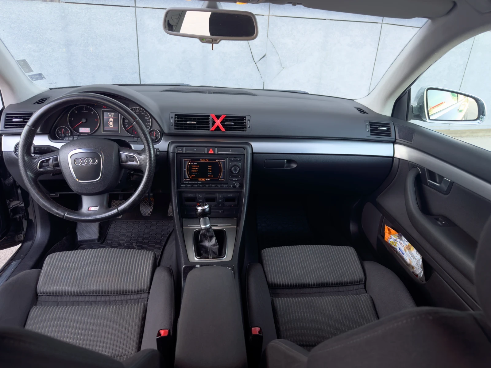 Audi A4 2.0 - изображение 10