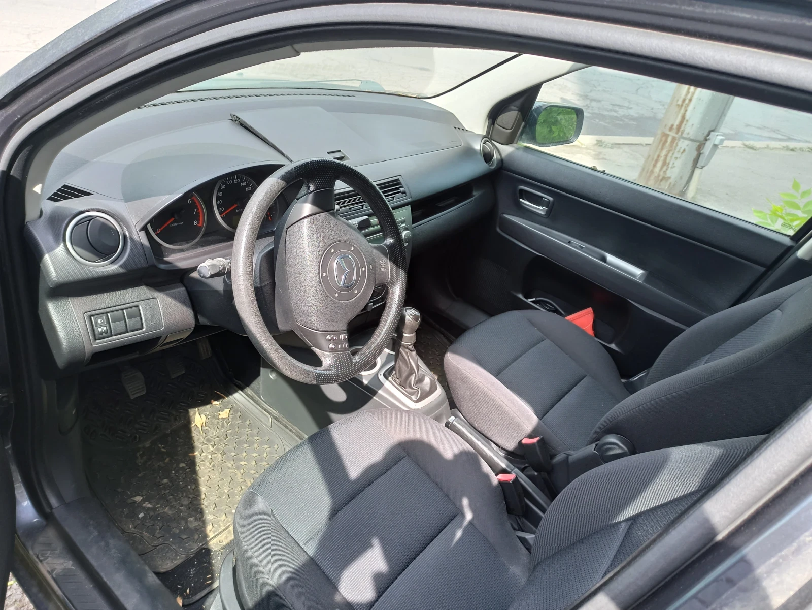 Mazda 2  - изображение 4