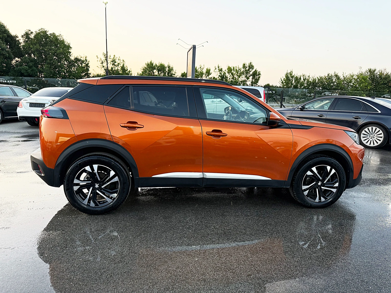 Peugeot 2008 1.5HDI-DISTRONIK-LED-BIXENON-KAMERA-AVTOMATIK-NOVO - изображение 7