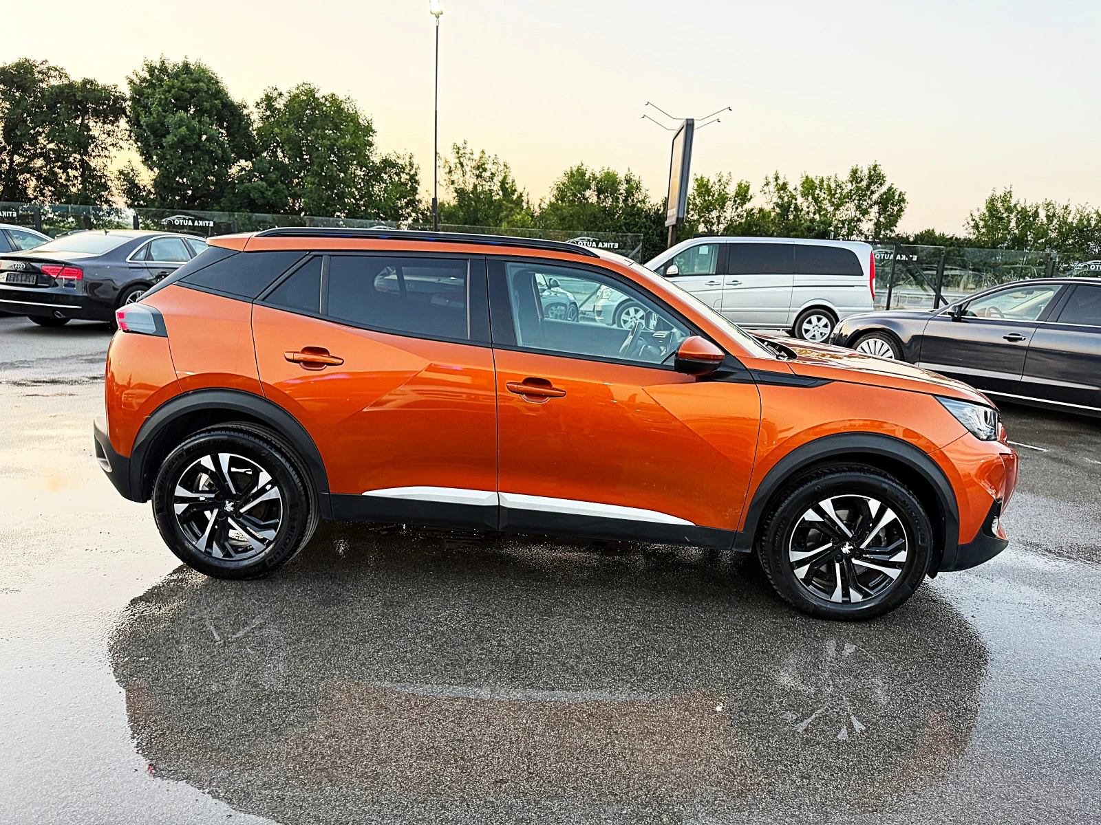 Peugeot 2008 1.5HDI-DISTRONIK-LED-BIXENON-KAMERA-AVTOMATIK-NOVO - изображение 2