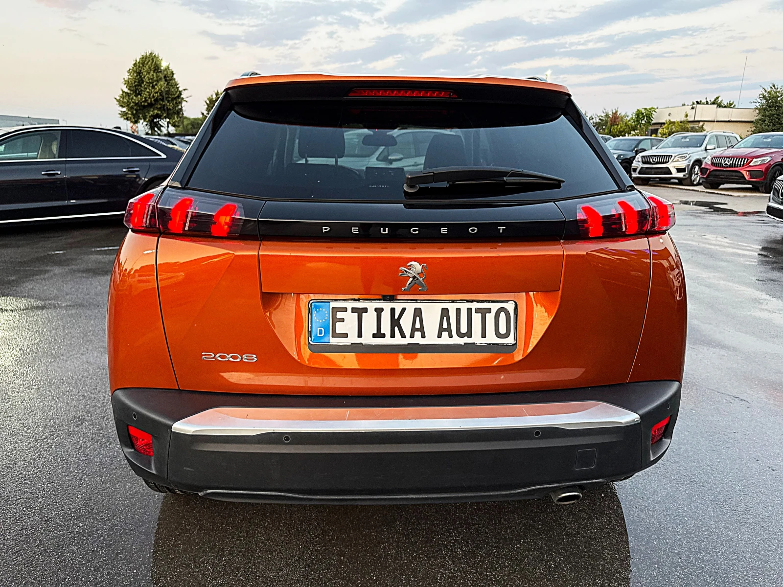 Peugeot 2008 1.5HDI-DISTRONIK-LED-BIXENON-KAMERA-AVTOMATIK-NOVO - изображение 6