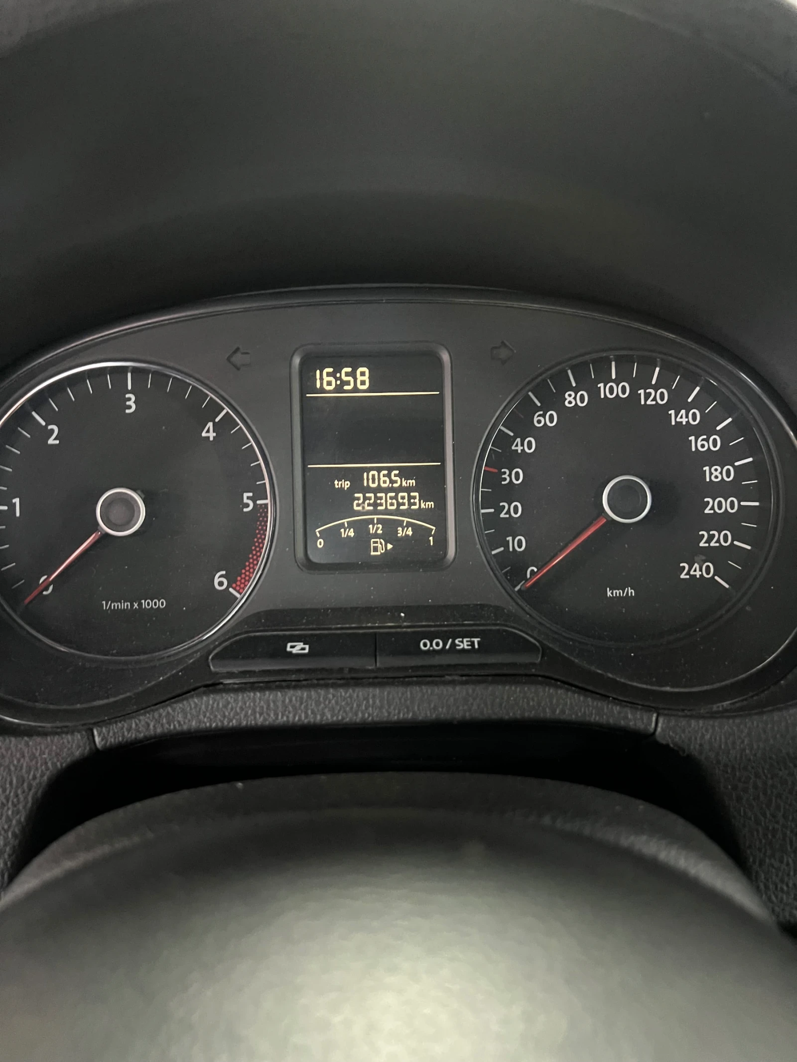 VW Polo 1.6. TDI - изображение 7