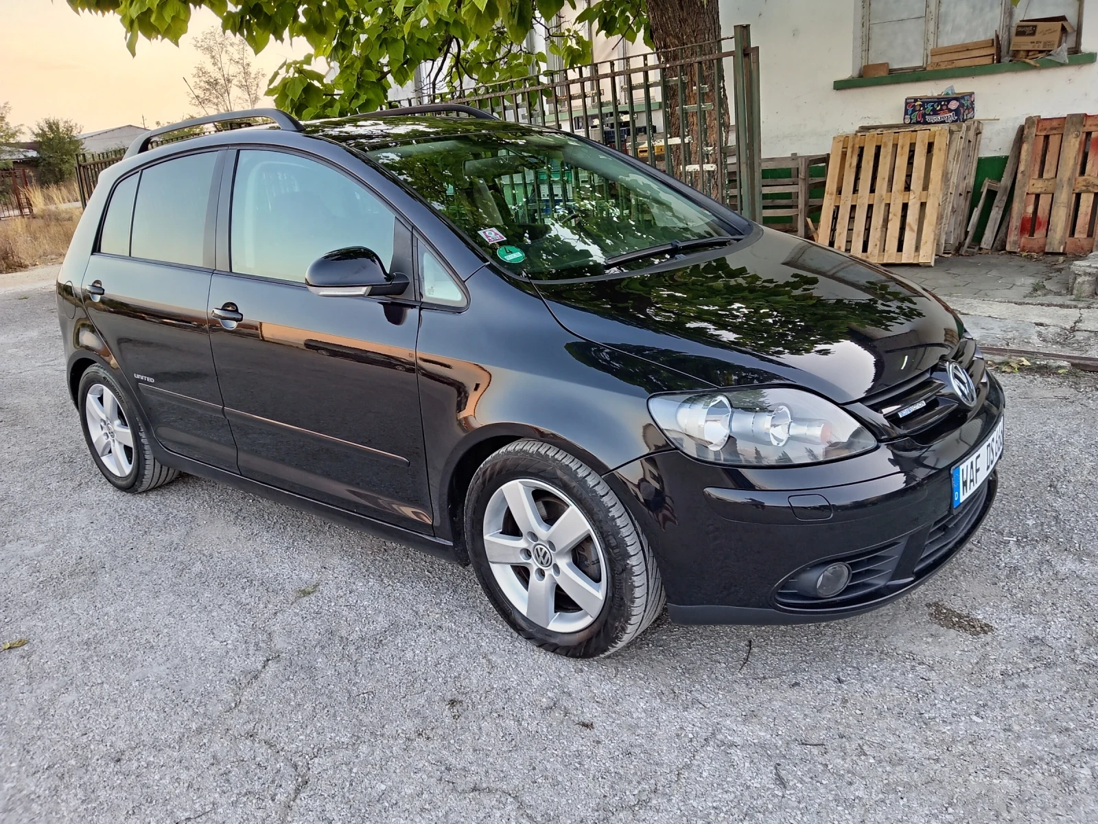 VW Golf Plus 1.9 дизел 105 Bluemotion - изображение 3