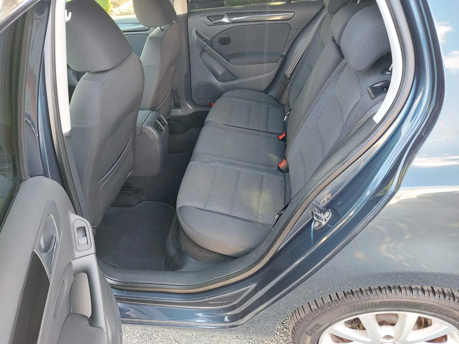 VW Golf 1.4, 6ск - изображение 9