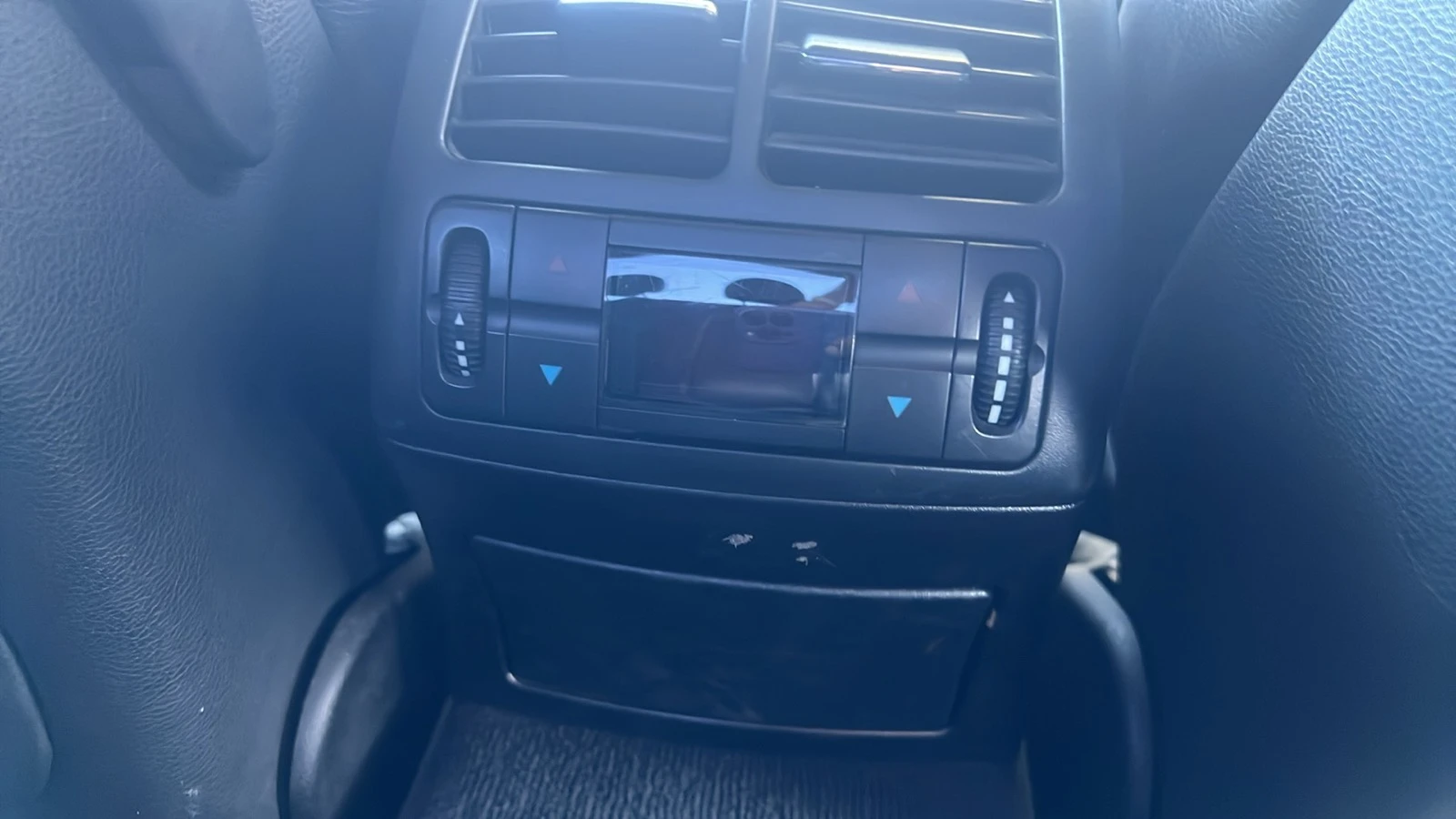 Mercedes-Benz E 320 CDI  | Mobile.bg — изображение 17