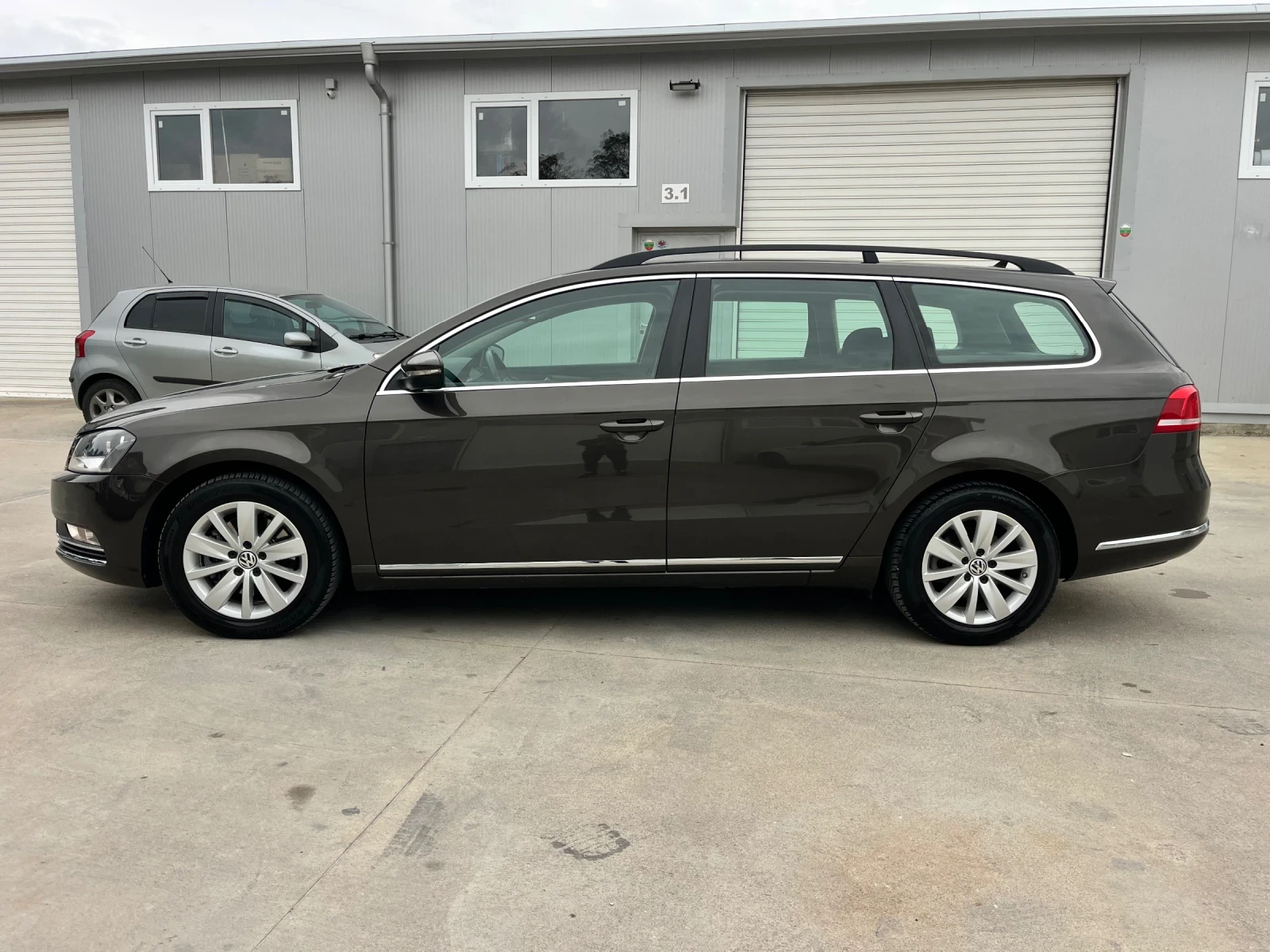 VW Passat 2, 0TDI-6ск/НАВИГАЦИЯ/ТОП СЪСТОЯНИЕ!!! - изображение 4
