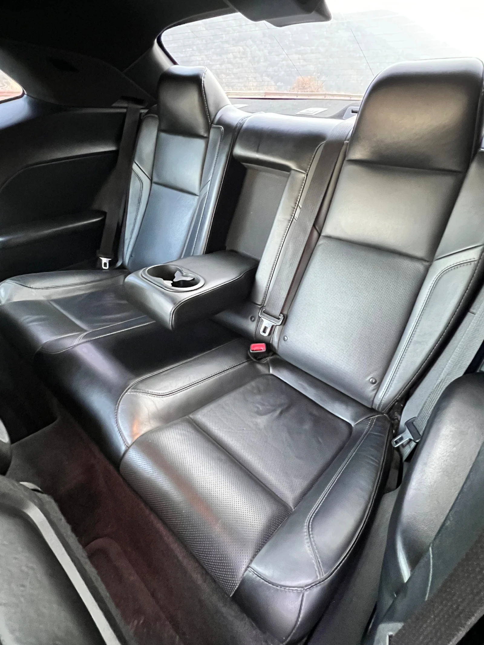 Dodge Challenger Dodge Challenger SXT+ 3.6 V6 / 305 �.�. / ZF 8-��� | Mobile.bg � ����������� 16