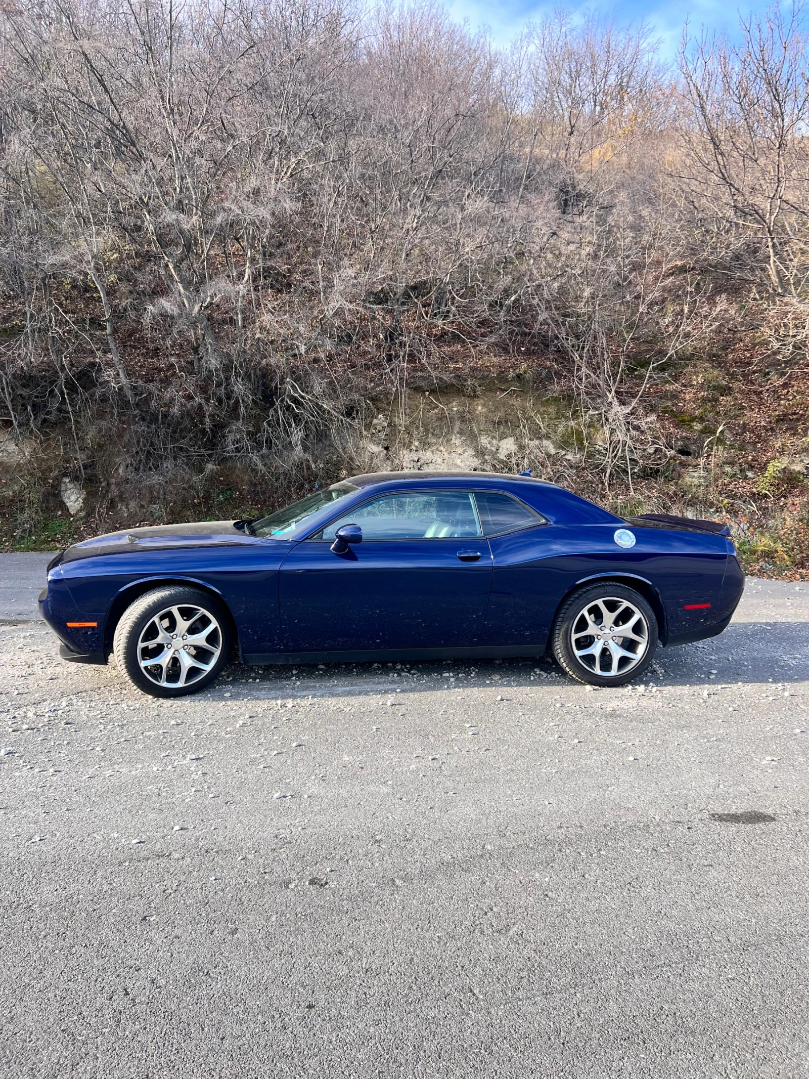 Dodge Challenger Dodge Challenger SXT+ 3.6 V6 / 305 к.с. / ZF 8-сте - изображение 3