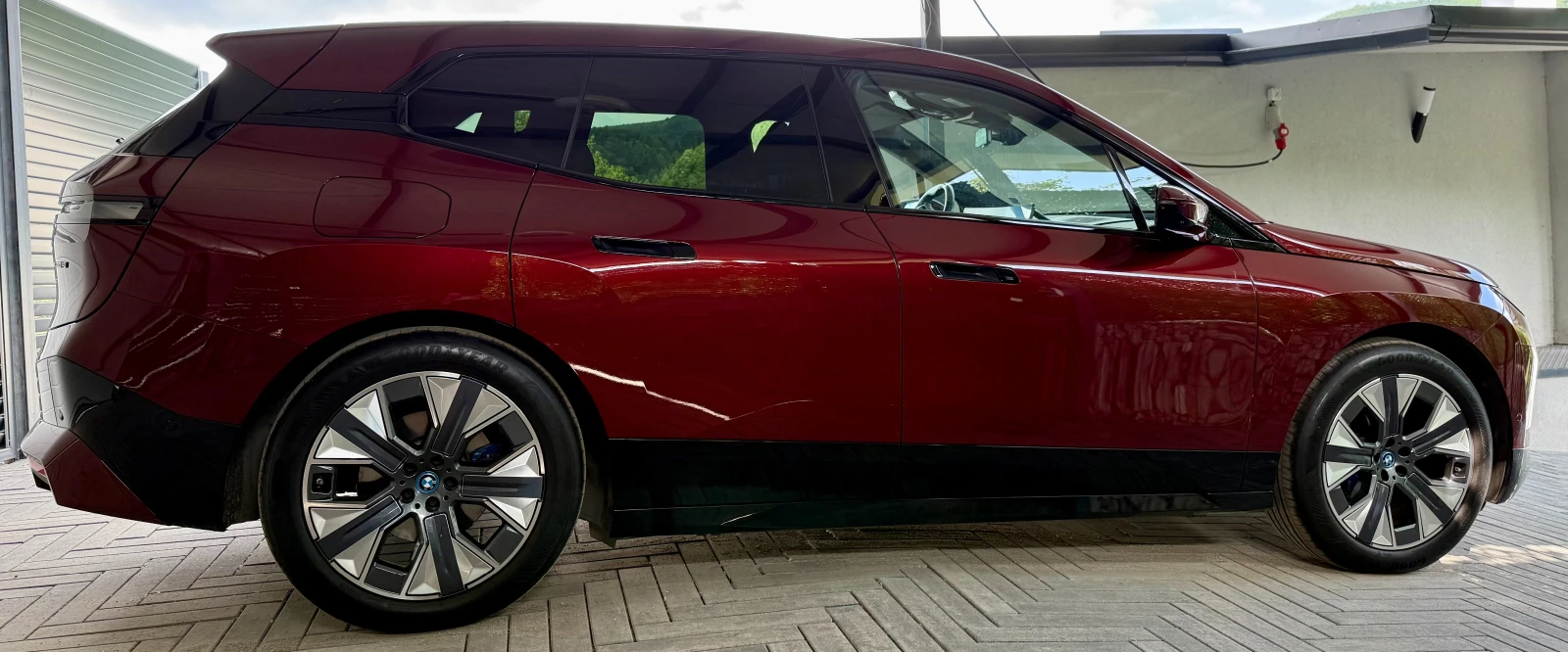 BMW iX xDrive 40/Amido/M ���/Laser/360/Soft/HeadUp/������ | Mobile.bg � ����������� 5