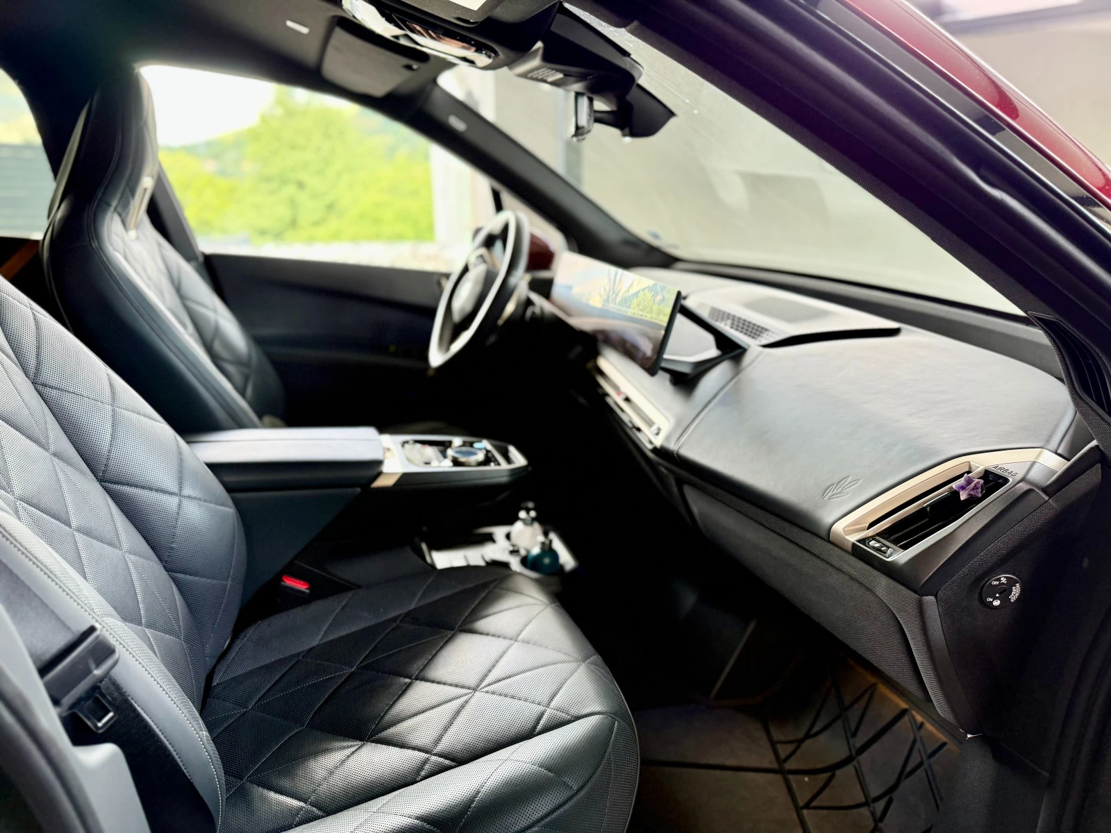 BMW iX xDrive 40/Amido/M ���/Laser/360/Soft/HeadUp/������ | Mobile.bg � ����������� 10