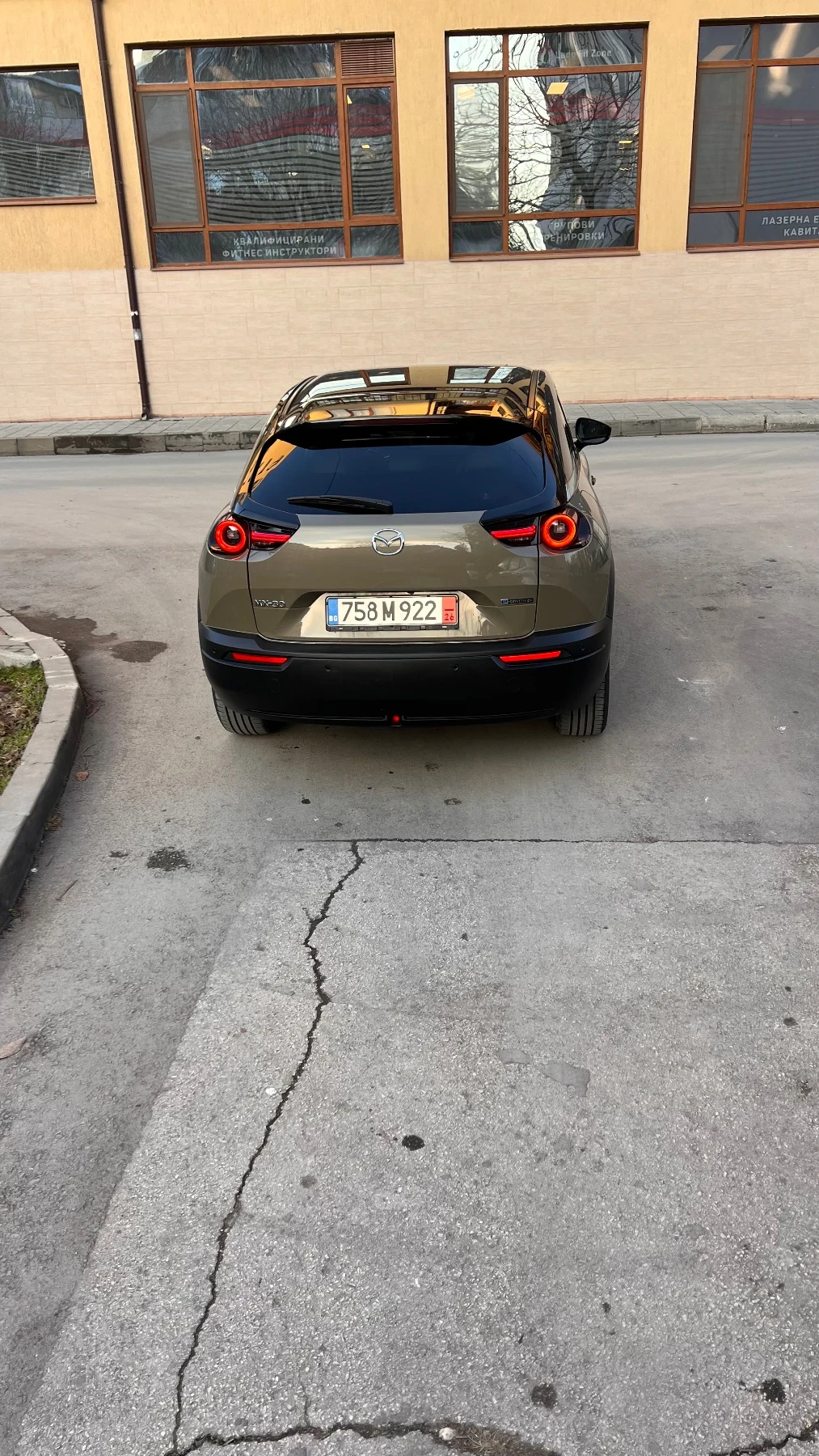 Mazda MX-30  - изображение 4