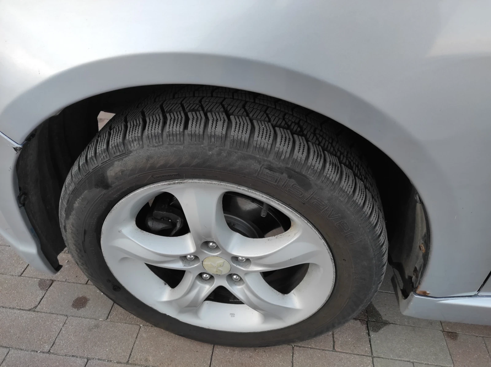 Mitsubishi Grandis  - изображение 5