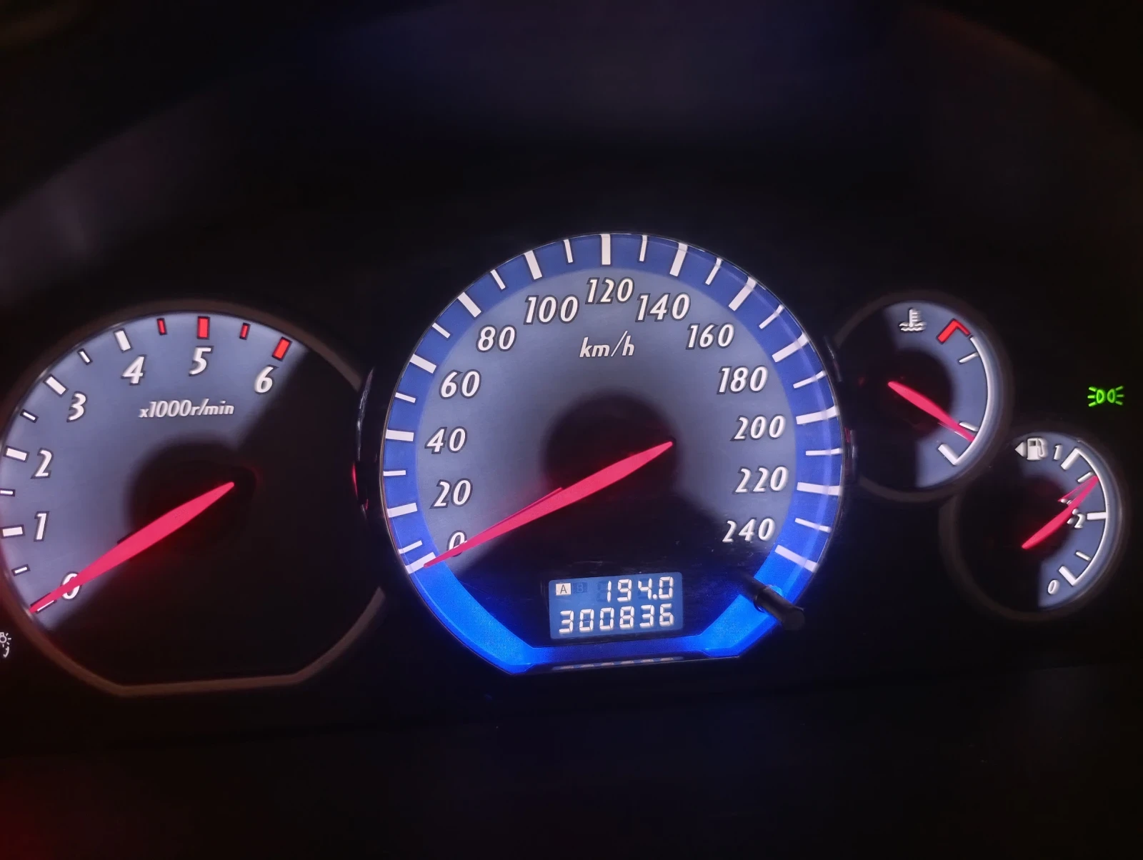 Mitsubishi Grandis  - изображение 6