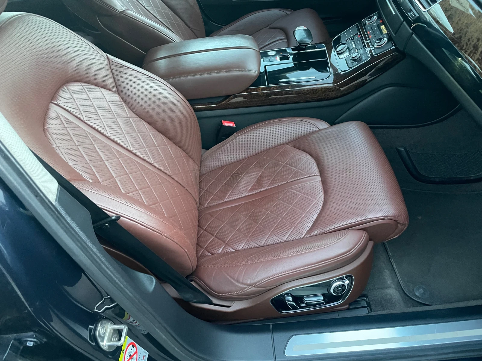 Audi A8 3.0TDI 4X4 LANE ASSIST NAVI LED BI-XENON EURO5, снимка 13 - Автомобили и джипове - 53373017