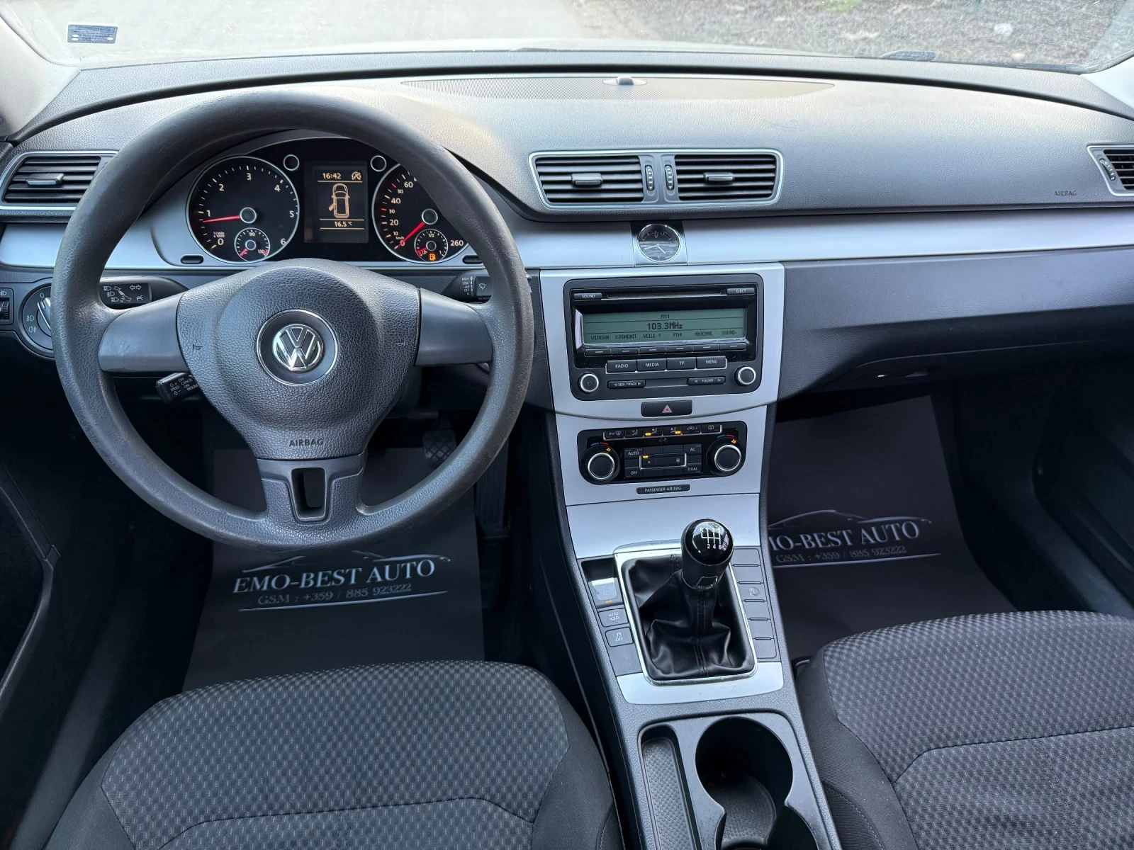 VW Passat 1.6tdi* 6ск* ТЕМПОМАТ, снимка 12 - Автомобили и джипове - 53726117