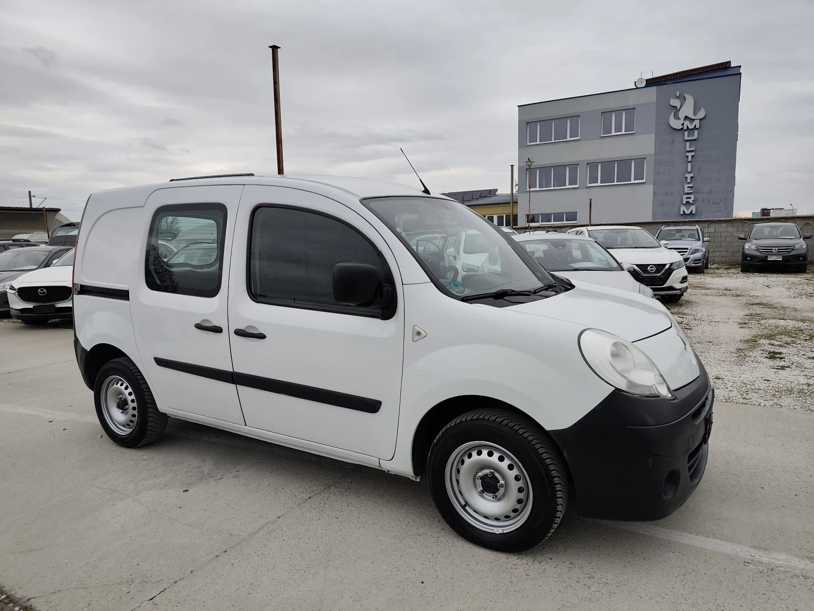 Renault Kangoo Товарен , снимка 3 - Автомобили и джипове - 53984372