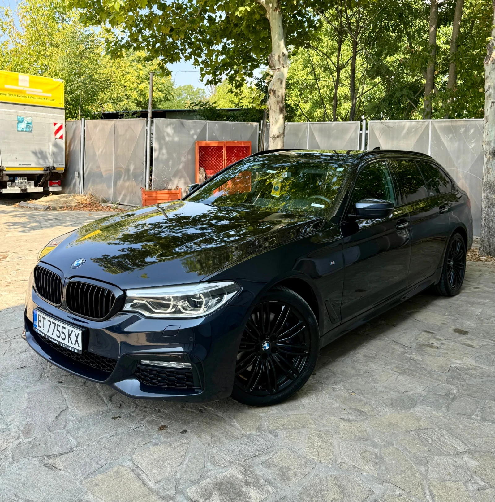 BMW 530 D xDrive, снимка 2 - Автомобили и джипове - 54345907