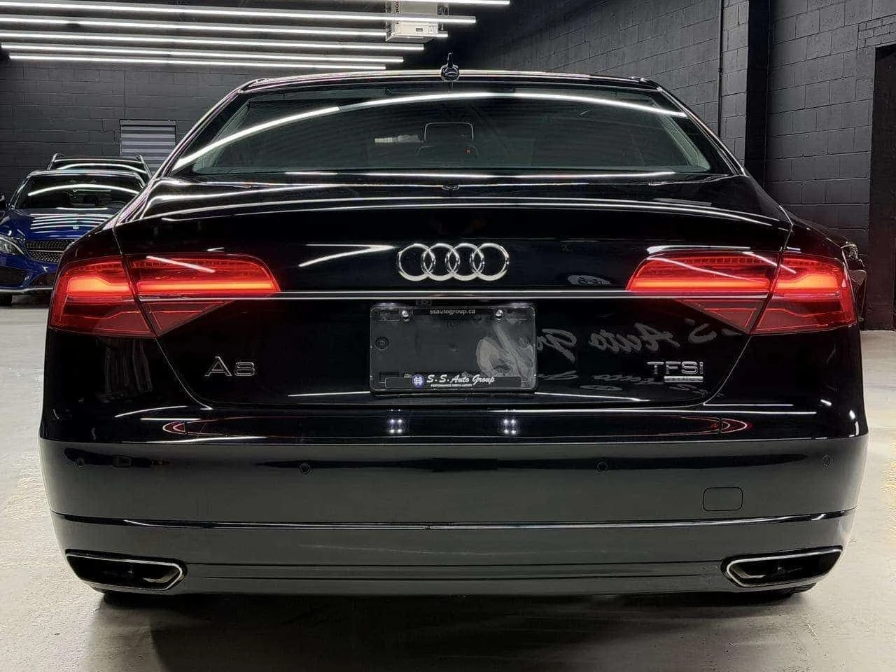 Audi A8 * 4.0T| NAV| 360CAM| ACC| BSM| FCW| HUD| BOSE| MAS, снимка 2 - Автомобили и джипове - 54904910