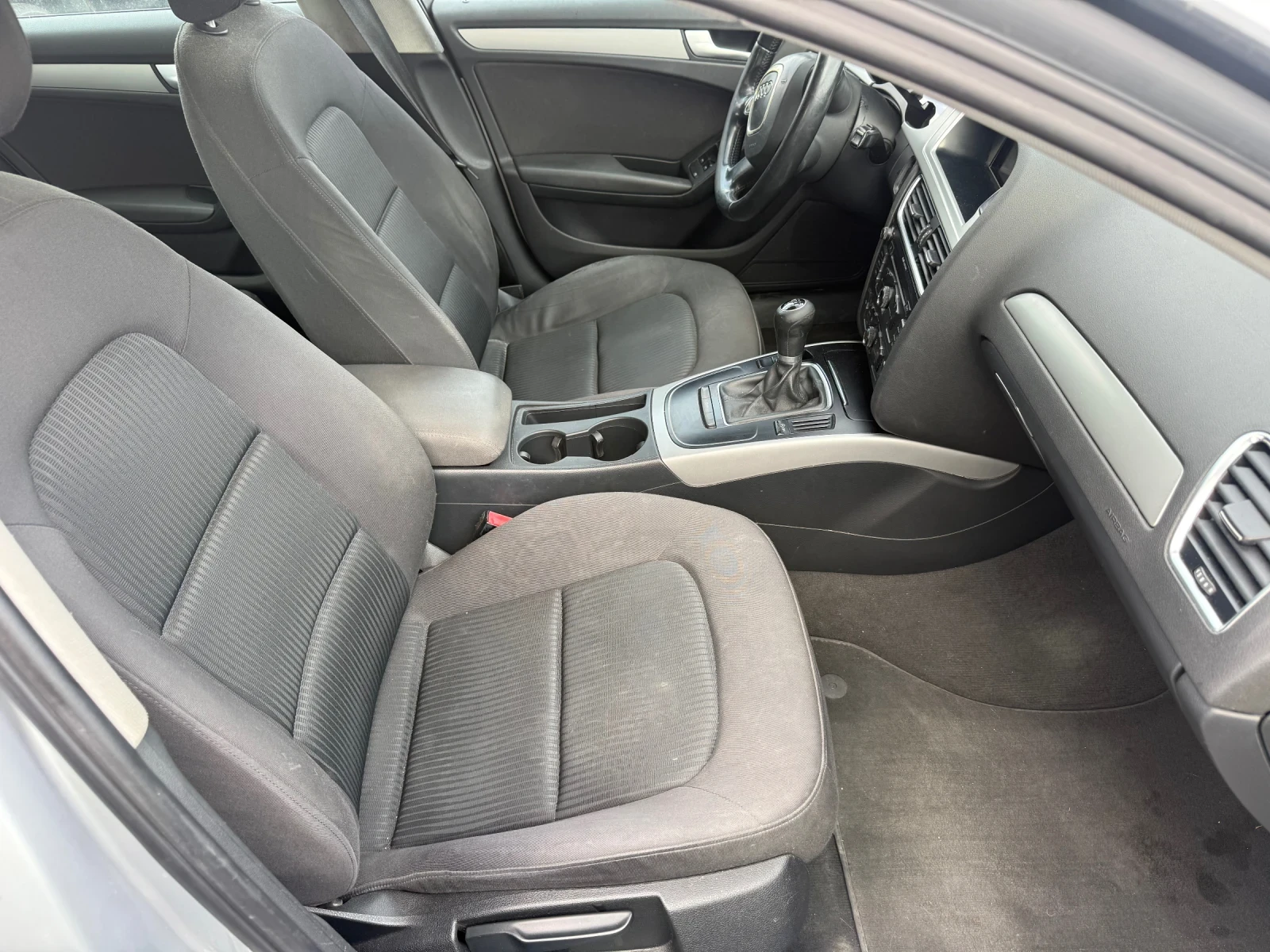 Audi A4 2.0 TDI (143hp) Italy, снимка 8 - Автомобили и джипове - 54990213