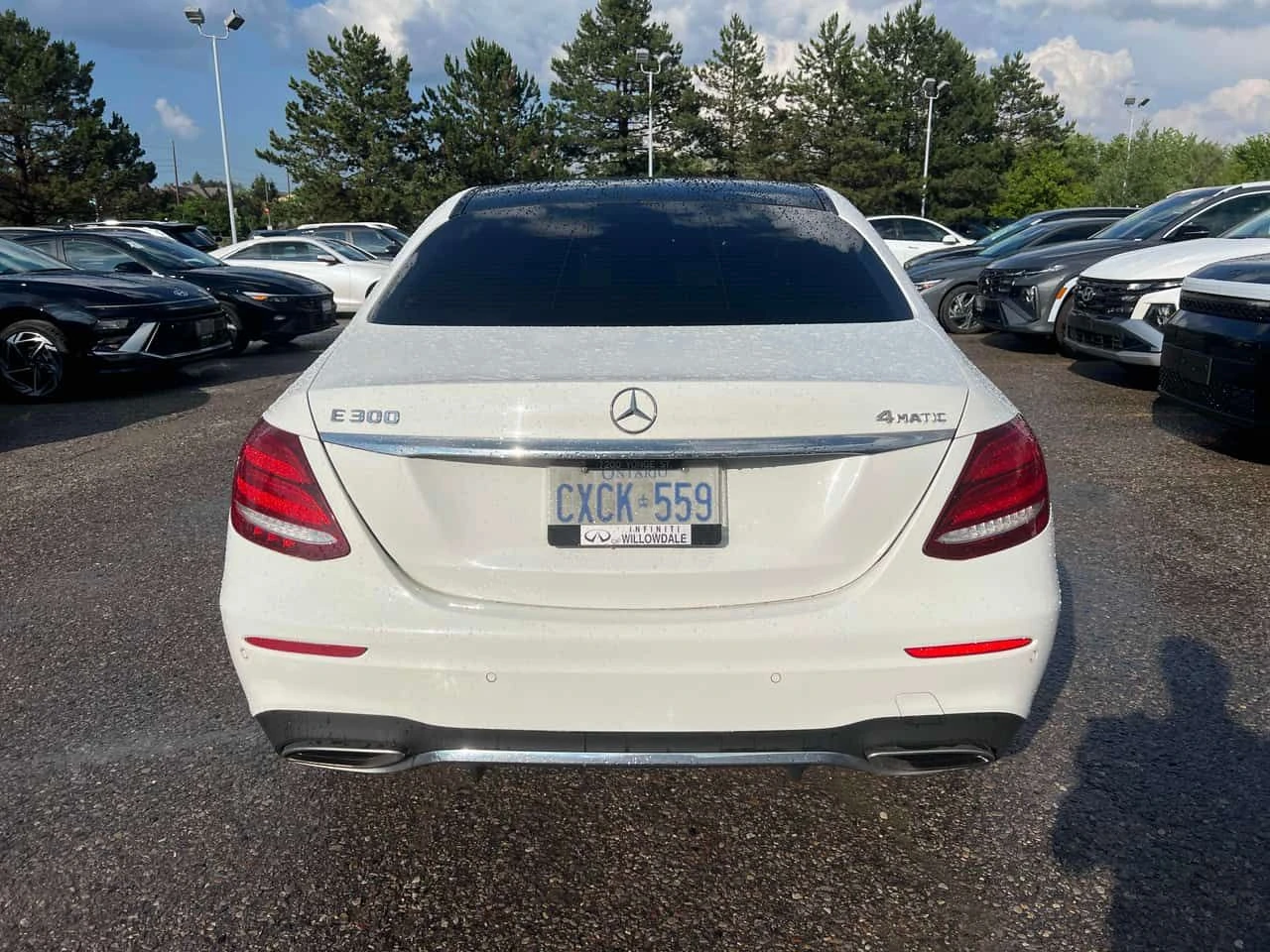 Mercedes-Benz E 300 * DIGITAL * BURMESTER * ОПЦИЯ ЗА ФИНАНСИРАНЕ, снимка 4 - Автомобили и джипове - 55153718