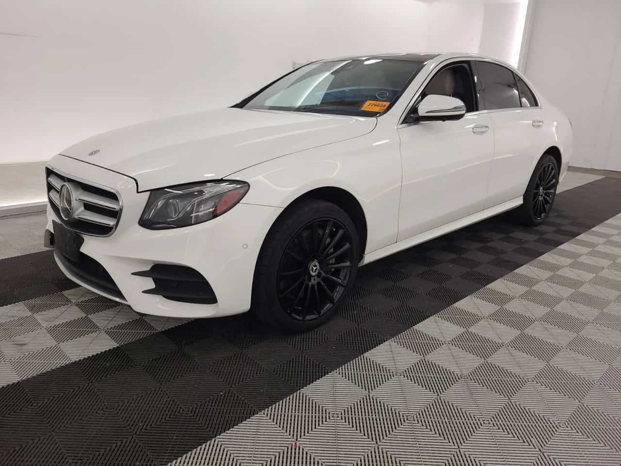 Mercedes-Benz E 450 * CARFAX * БЕЗ ПЪРВОНАЧАЛНА ВНОСКА