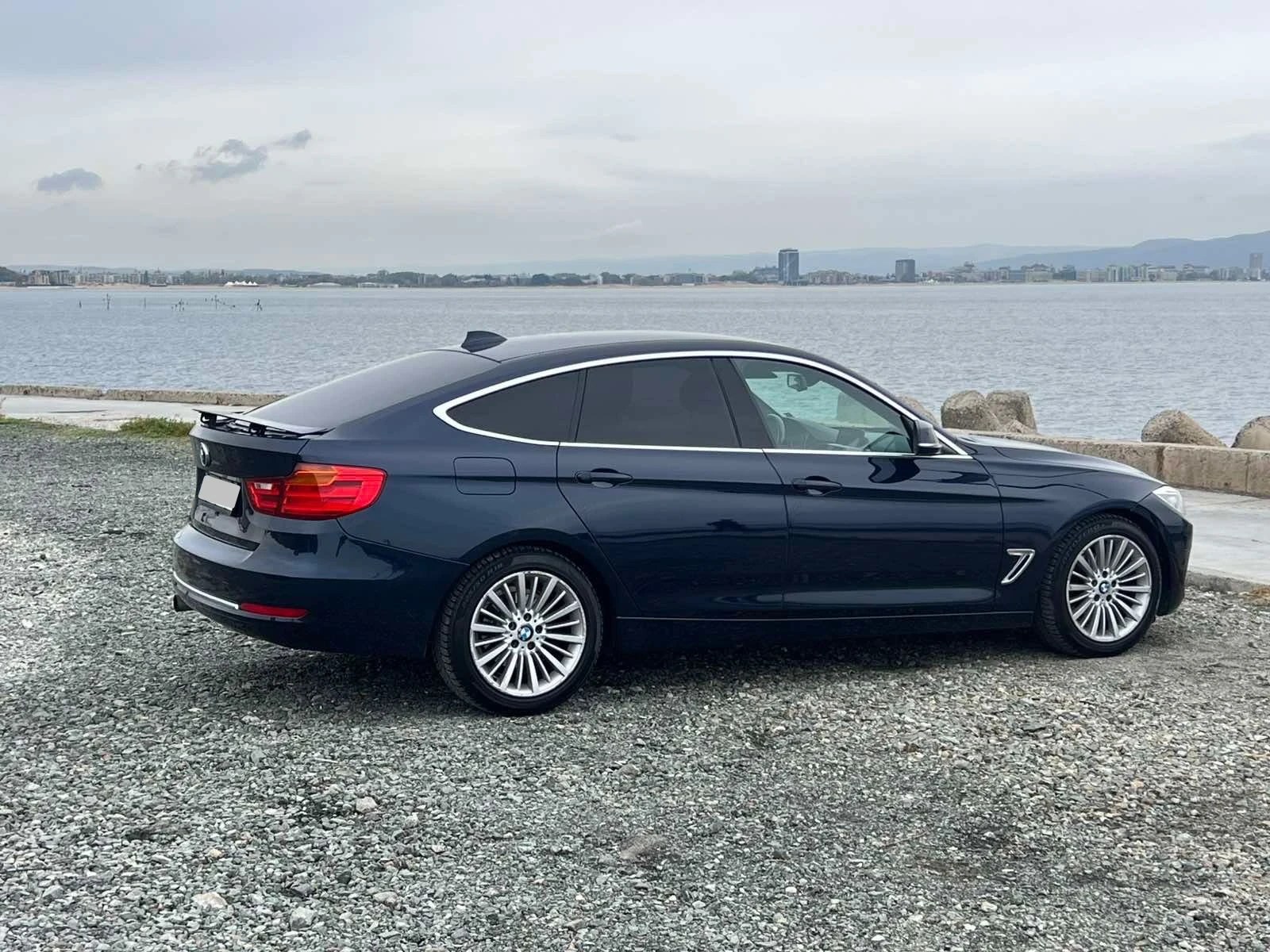BMW 3gt 320i Luxury Line, снимка 3 - Автомобили и джипове - 55726930