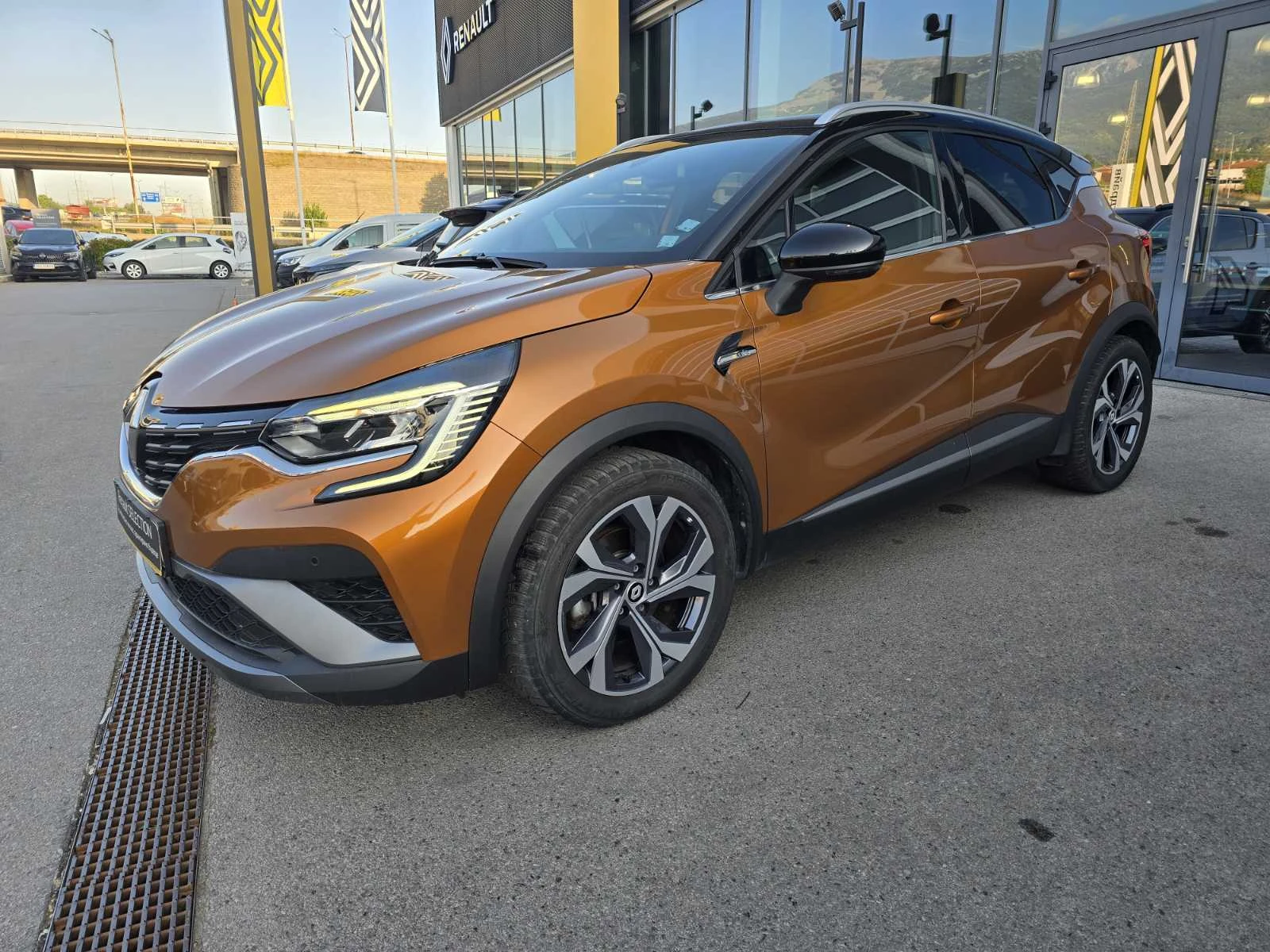 Renault Captur E-TECH HYBRID 145