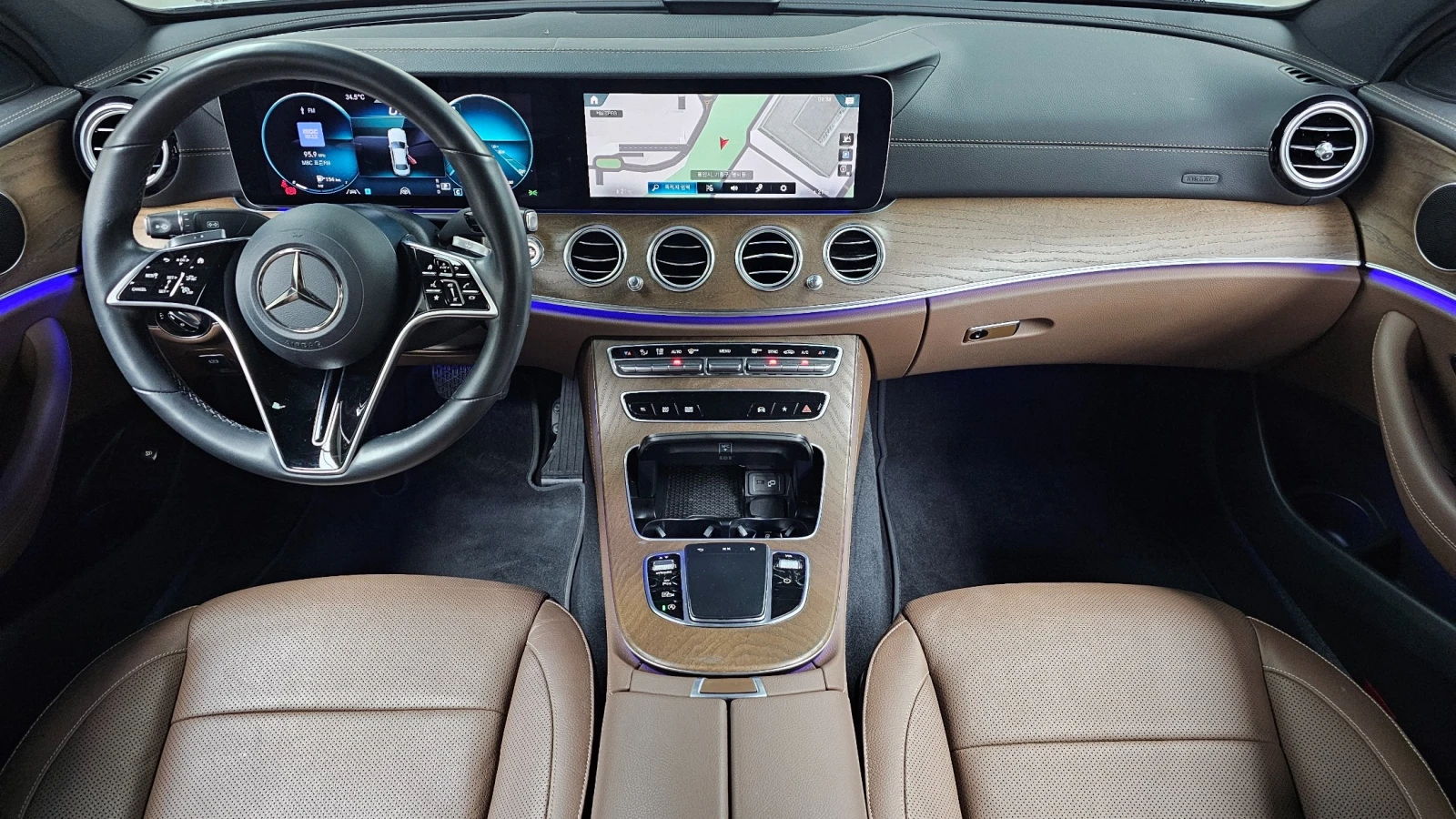 Mercedes-Benz E 220 4MATIC* Exclusive* , снимка 8 - Автомобили и джипове - 55953015