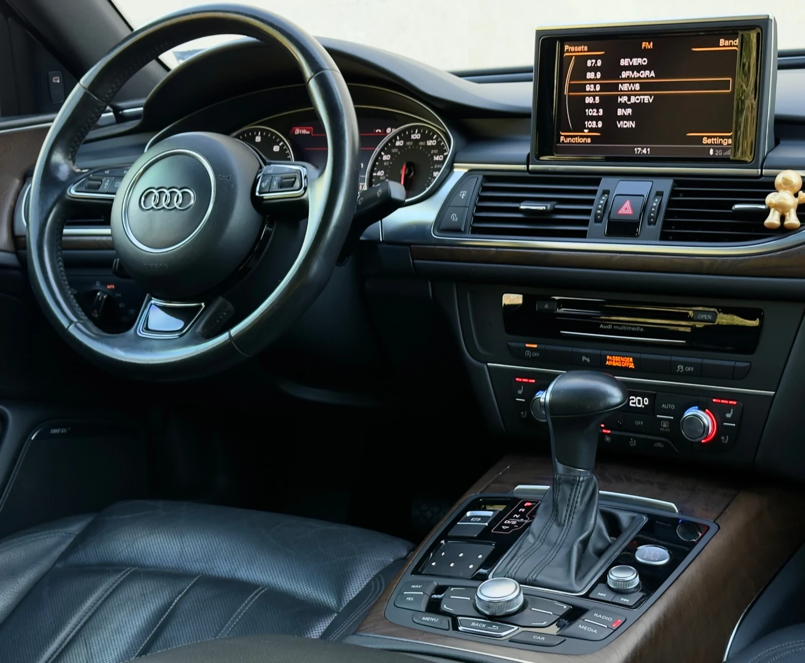 Audi A6 3.0TFSi//S-LINE/FULL LED, снимка 13 - Автомобили и джипове - 56119203