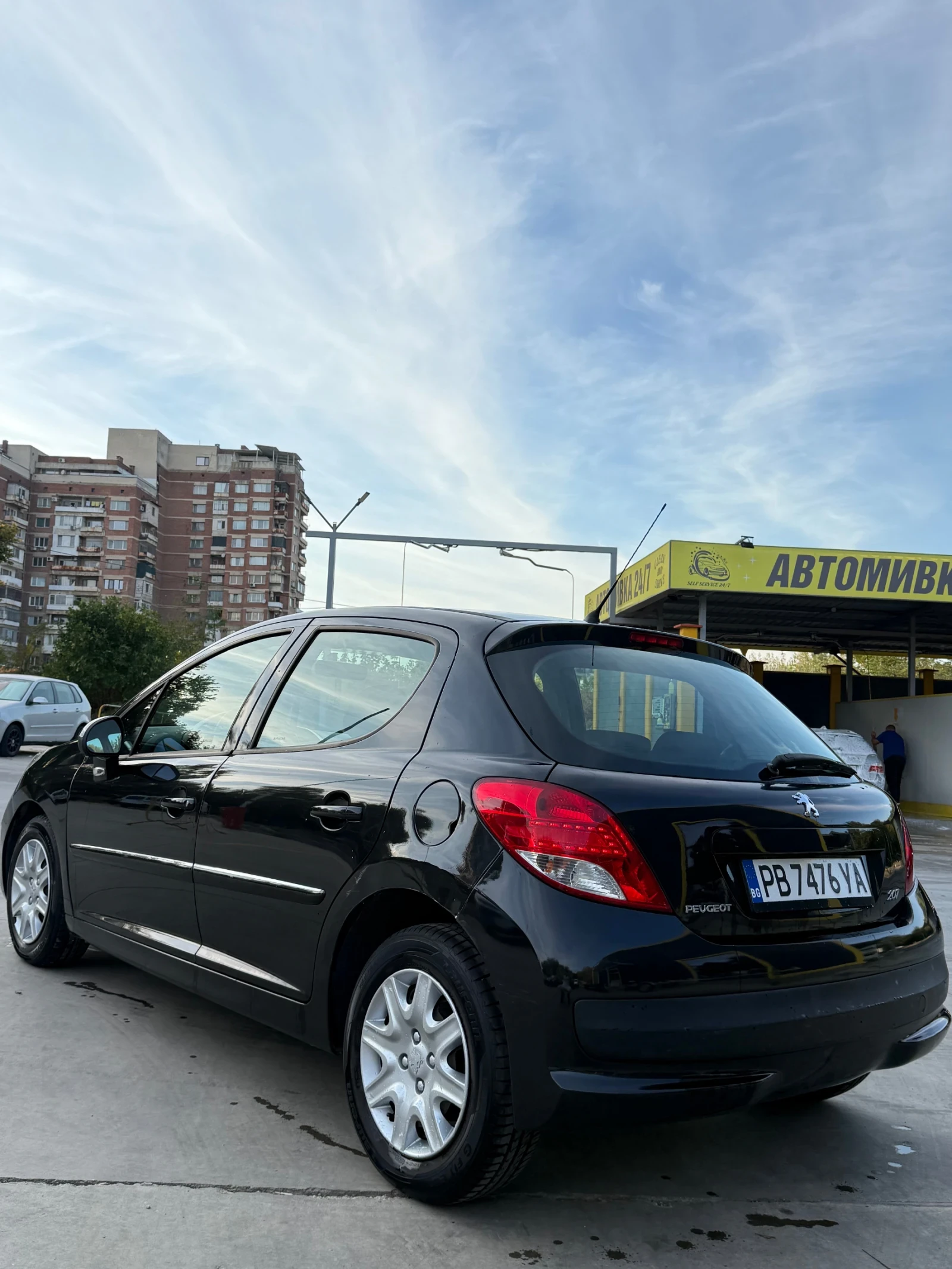 Peugeot 207 LPG, снимка 6 - Автомобили и джипове - 56416432