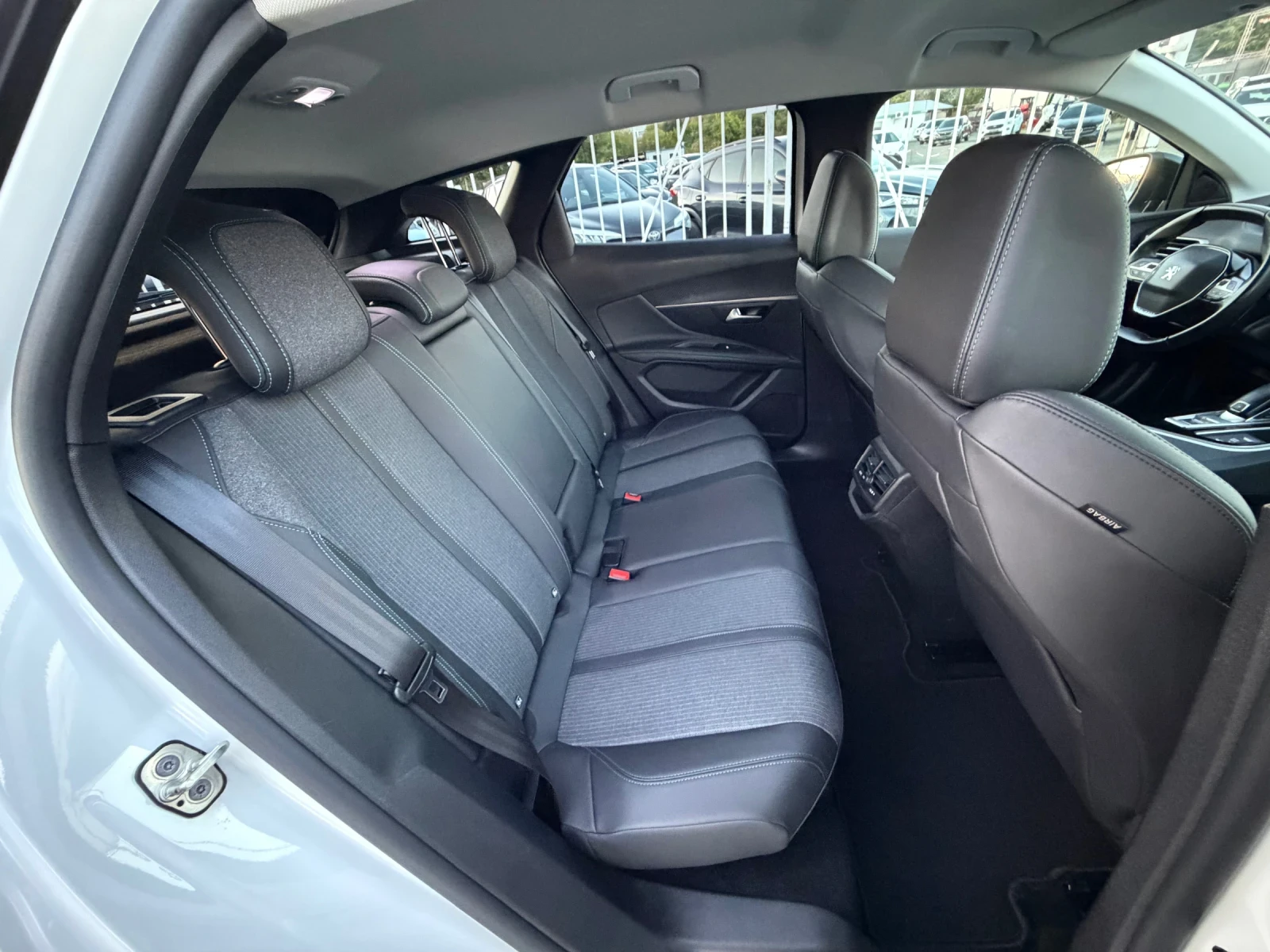 Peugeot 3008 Allure / ��������� / ����6 / YOUTUBE / WAZE  | Mobile.bg � ����������� 13