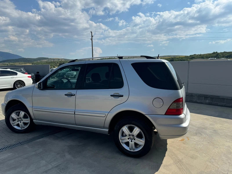 Mercedes-Benz ML 270 Special edition, снимка 13 - Автомобили и джипове - 46554172