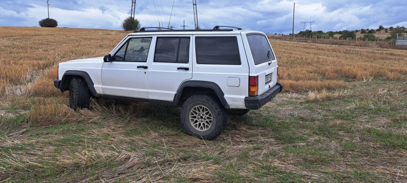 Jeep Cherokee XJ, снимка 4 - Автомобили и джипове - 47960947