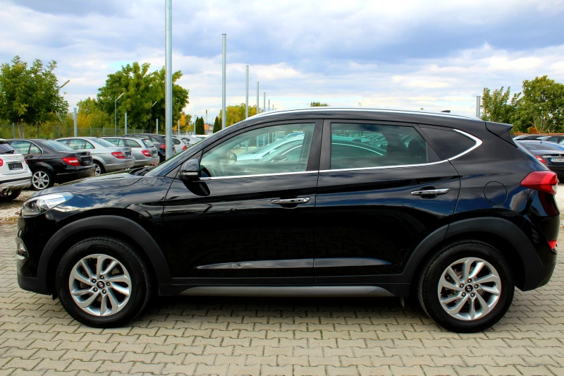 Hyundai Tucson 1.7CRDi ЛИЗИНГ/ПЕРФЕКТЕН, снимка 4 - Автомобили и джипове - 52013535