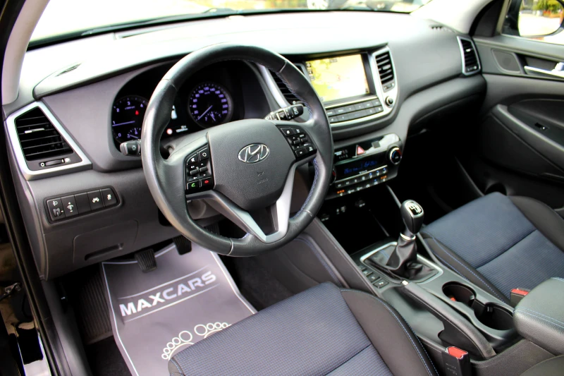 Hyundai Tucson 1.7CRDi ЛИЗИНГ/ПЕРФЕКТЕН, снимка 11 - Автомобили и джипове - 52013535