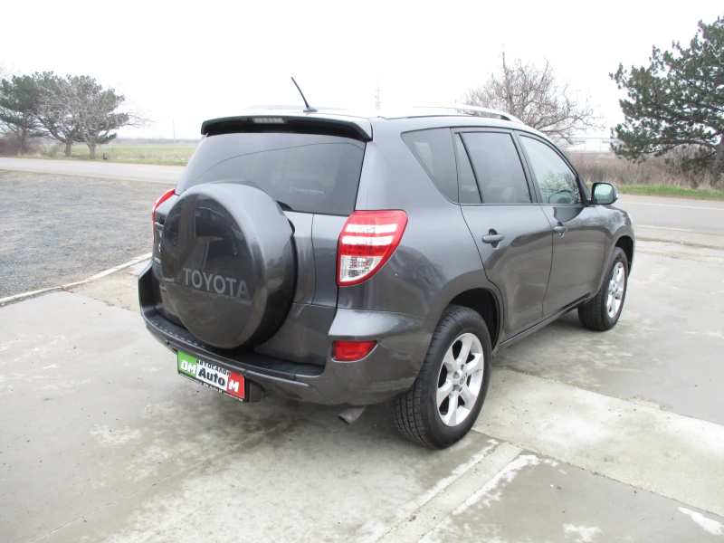 Toyota Rav4 2.2/ДИЗЕЛ/6-СКОРОСТИ/150кс./КАТО НОВА/, снимка 4 - Автомобили и джипове - 53121612