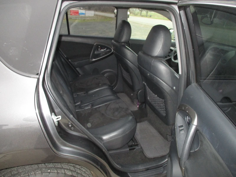 Toyota Rav4 2.2/ДИЗЕЛ/6-СКОРОСТИ/150кс./КАТО НОВА/, снимка 15 - Автомобили и джипове - 53121612