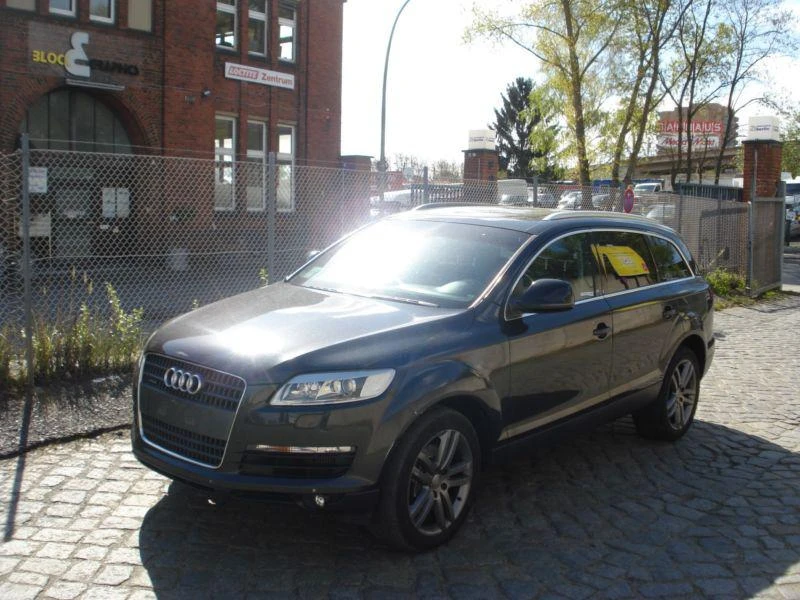 Audi Q7 3.0D,4.2TDI, снимка 2 - Автомобили и джипове - 10745723