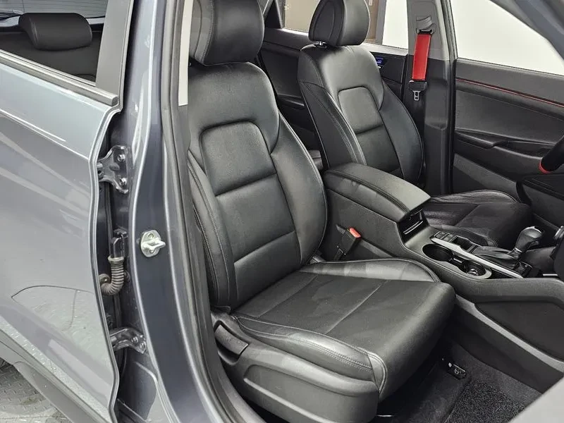 Hyundai Tucson 2.0 - САМО 30% АВАНС, снимка 11 - Автомобили и джипове - 56065935