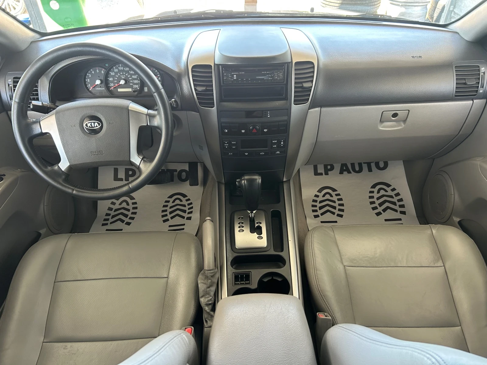 Kia Sorento * 2.5* CRDI* 140к.с* Кожа* 4х4* Automatic*  - изображение 9