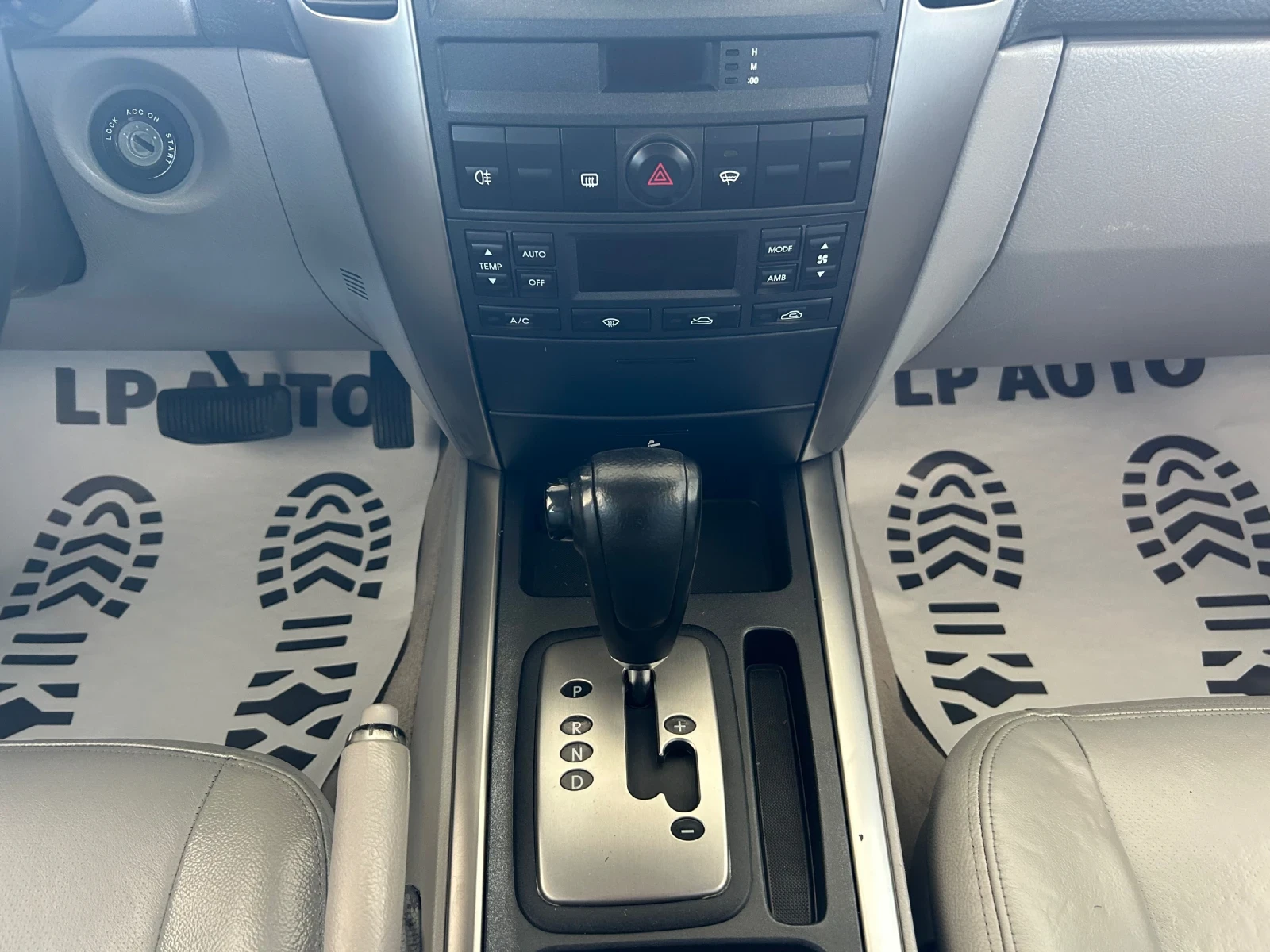 Kia Sorento * 2.5* CRDI* 140к.с* Кожа* 4х4* Automatic*  - изображение 10