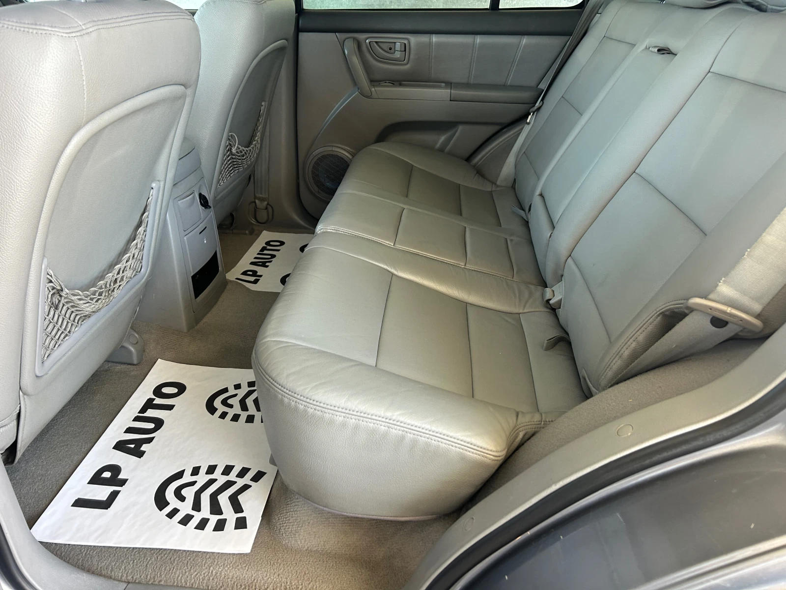 Kia Sorento * 2.5* CRDI* 140к.с* Кожа* 4х4* Automatic*  - изображение 8