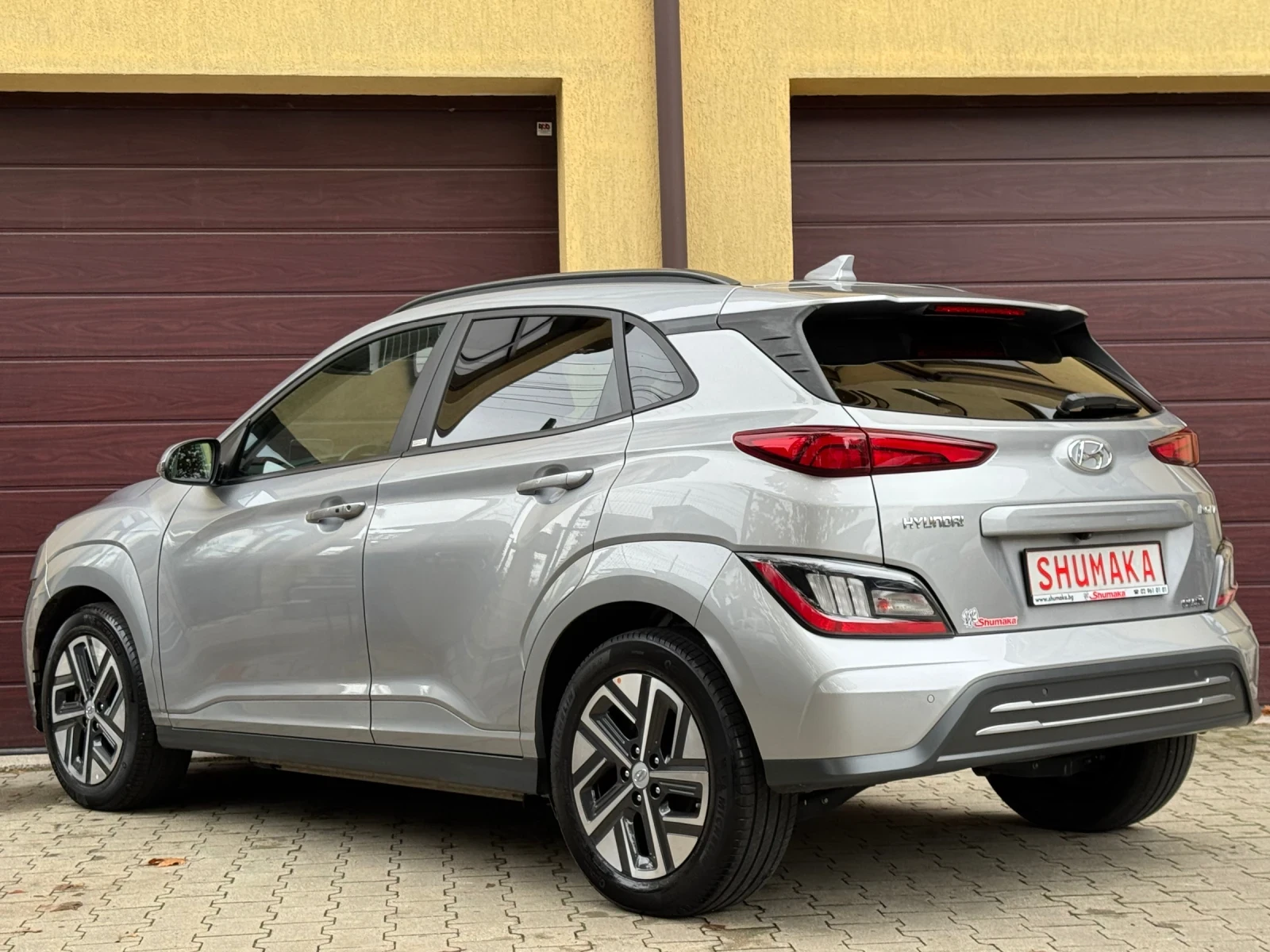 Hyundai Kona 150kw* PREMIUM* Сервизна Книжка с Пълна История! - изображение 5
