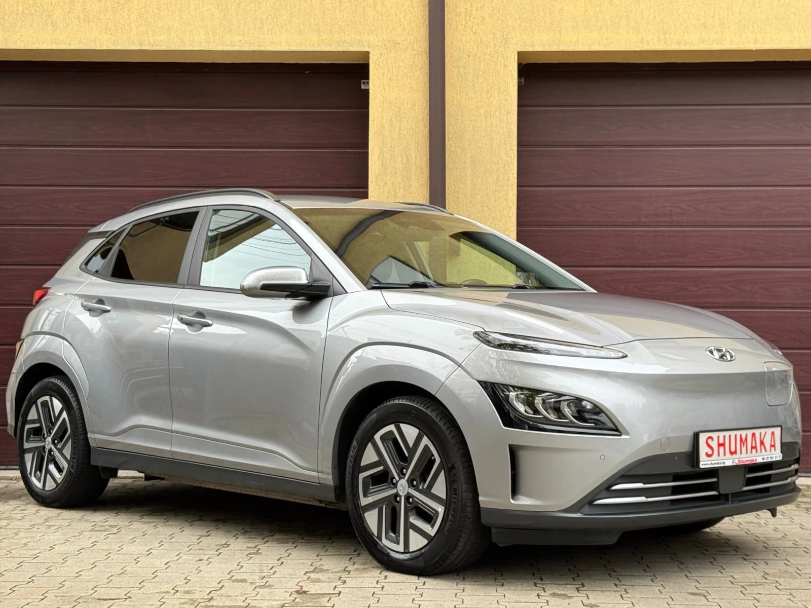 Hyundai Kona 150kw* PREMIUM* Сервизна Книжка с Пълна История! - изображение 4