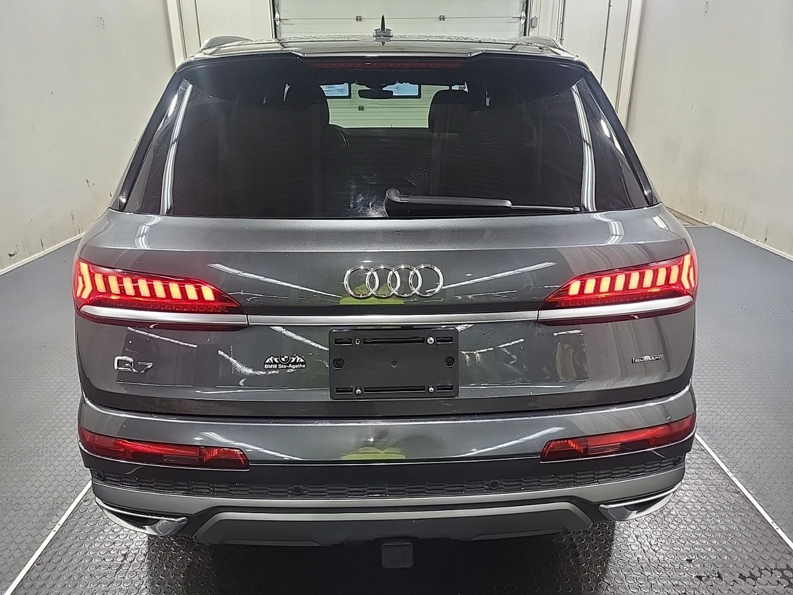 Audi Q7 * KOMFORT* CARFAX * ЦЕНА ДО БЪЛГАРИЯ - изображение 4